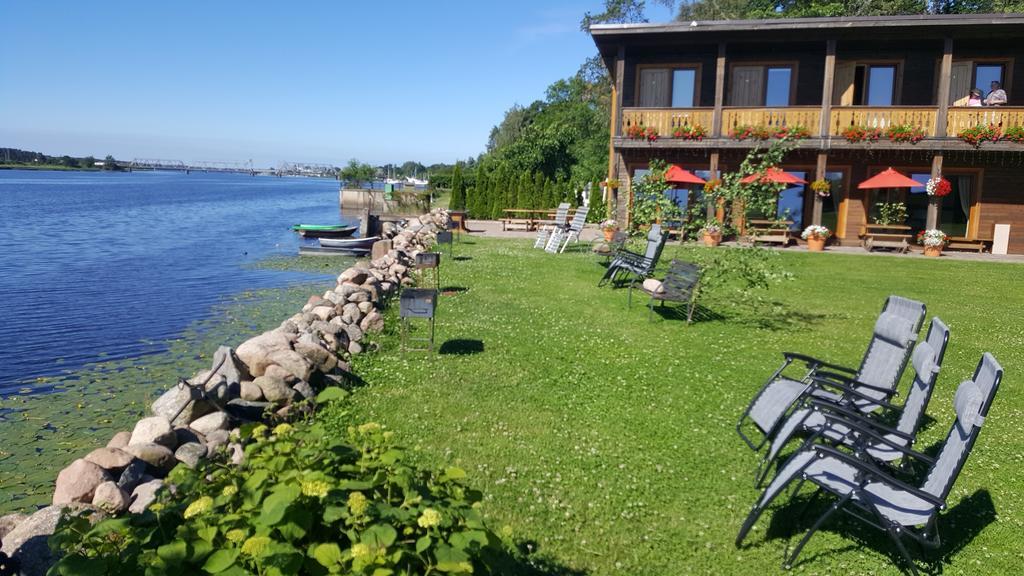 Guest House And Camping Jūrkalne 외부 사진